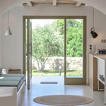 Sea & Olives And Hotel apartamentowy Pláka